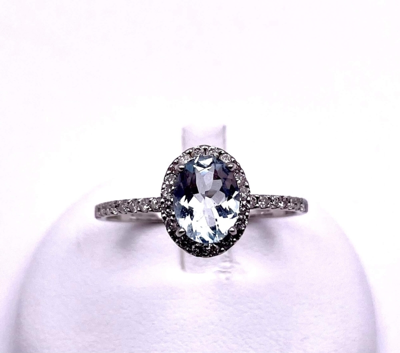 Anillo de oro 18kt , brillantes y aguamarina. Nº 22